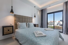 Correeira Luxury Residence T2 E - Albufeira, Pools, Wifi, Bbq, Beach