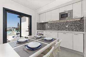 Correeira Luxury Residence T2 E - Albufeira, Pools, Wifi, Bbq, Beach