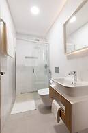 Correeira Luxury Residence T2 E - Albufeira, Pools, Wifi, Bbq, Beach