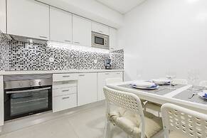 Correeira Luxury Residence T2 E - Albufeira, Pools, Wifi, Bbq, Beach