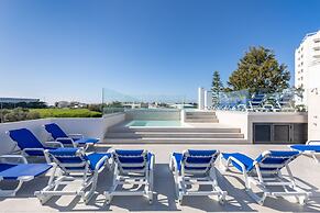 Correeira Luxury Residence T2 E - Albufeira, Pools, Wifi, Bbq, Beach