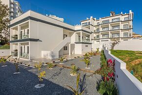 Correeira Luxury Residence T2 E - Albufeira, Pools, Wifi, Bbq, Beach