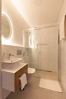 Correeira Luxury Residence T2 D - Albufeira, Pools, Wifi, Bbq, Beach