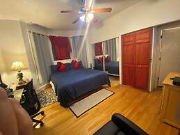 Room-7 Private Room With Jacuzzi, Massag