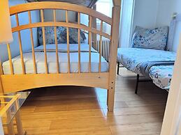 Room-private 2 Bedrooms, new Shower Bath