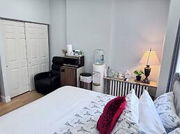 Room-private 2 Bedrooms, new Shower Bath