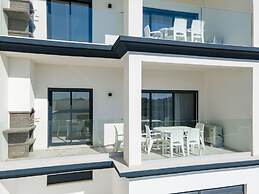 Correeira Luxury Residence T2 B - Albufeira, Pools, Wifi, Bbq, Beach