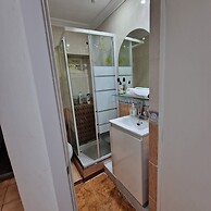 Independent Six Room House Casa 6 Habitaciones