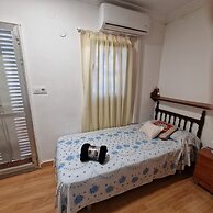 Independent Six Room House Casa 6 Habitaciones