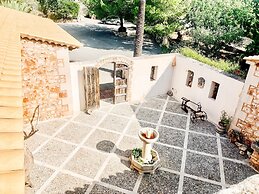 Villa Es Castell de Can Alou Shorta-felanitx