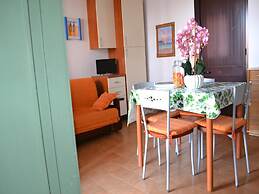 Holiday Home With Balcony and air Conditioning in Torre Dell'o