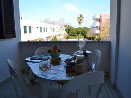 Holiday Home With Balcony and air Conditioning in Torre Dell'o