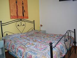 Holiday Home With Balcony and air Conditioning in Torre Dell'o