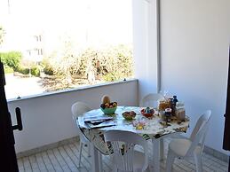 Holiday Home With Balcony and air Conditioning in Torre Dell'o