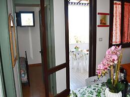 Holiday Home With Balcony and air Conditioning in Torre Dell'o