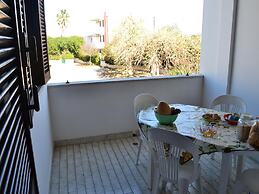 Holiday Home With Balcony and air Conditioning in Torre Dell'o