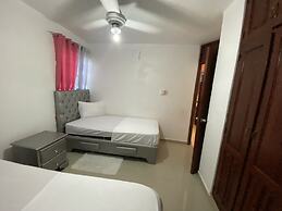 Spacious 3-bedroom Apartment in Santo Domingo!