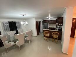 Spacious 3-bedroom Apartment in Santo Domingo!