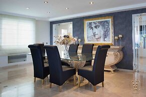 Villa Issabella Marbella, Elviria