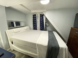 Nice 2bedroom Apt With Patio Included to