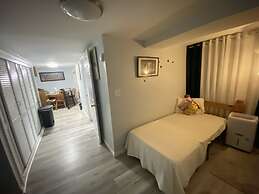 Nice 2bedroom Apt With Patio Included to