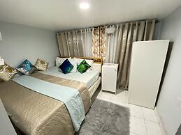 Nice 2bedroom Apt With Patio Included to