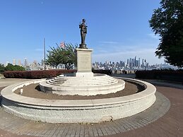 Nice 2bedroom Apt With Patio Included to