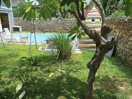 Villa Tuffah 3 Minutes Walk to the Beach