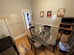 2cozy Apt W/ Fast Transportation To New York City