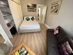 2cozy Apt W/ Fast Transportation To New York City