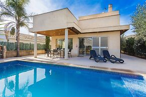 Villa With Pool in Alcudia