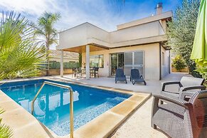 Villa With Pool in Alcudia