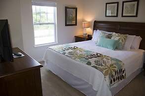 Lucaya 3 Bedroom 2 Bath Townhome!