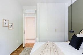 Serene 1 BR Apartment in Koukaki