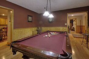 Country Roads By HoneyBear Cabins