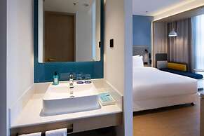 Holiday Inn Express Shenzhen North Station by IHG