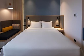 Holiday Inn Express Shenzhen North Station by IHG