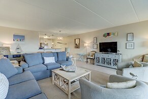 Spotted Sandpiper Condo Easy access to Pier, Pool and Beach Access are