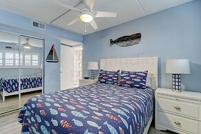 Spotted Sandpiper Condo Easy access to Pier, Pool and Beach Access are