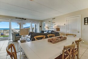 Spotted Sandpiper Condo Easy access to Pier, Pool and Beach Access are
