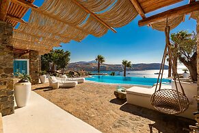 Karkos Beachfront Villa  Private pool