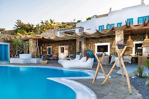 Karkos Beachfront Villa  Private pool