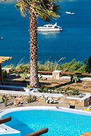 Karkos Beachfront Villa  Private pool