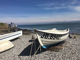 3 Bedroom Bungalow Moelfre- Private Garden,parking