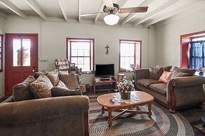 Stein Haus Ranch 4 Bedroom Home by RedAwning