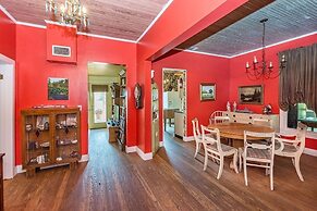 Fischer 3 Bedroom Farmhouse by Redawning