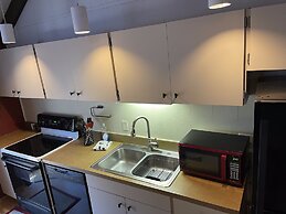 The Glen 60 3 Bedroom Condo by RedAwning