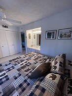 The Glen 60 3 Bedroom Condo by RedAwning