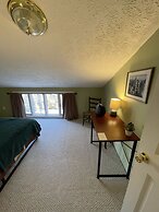 The Glen 60 3 Bedroom Condo by RedAwning