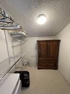 The Glen 60 3 Bedroom Condo by RedAwning